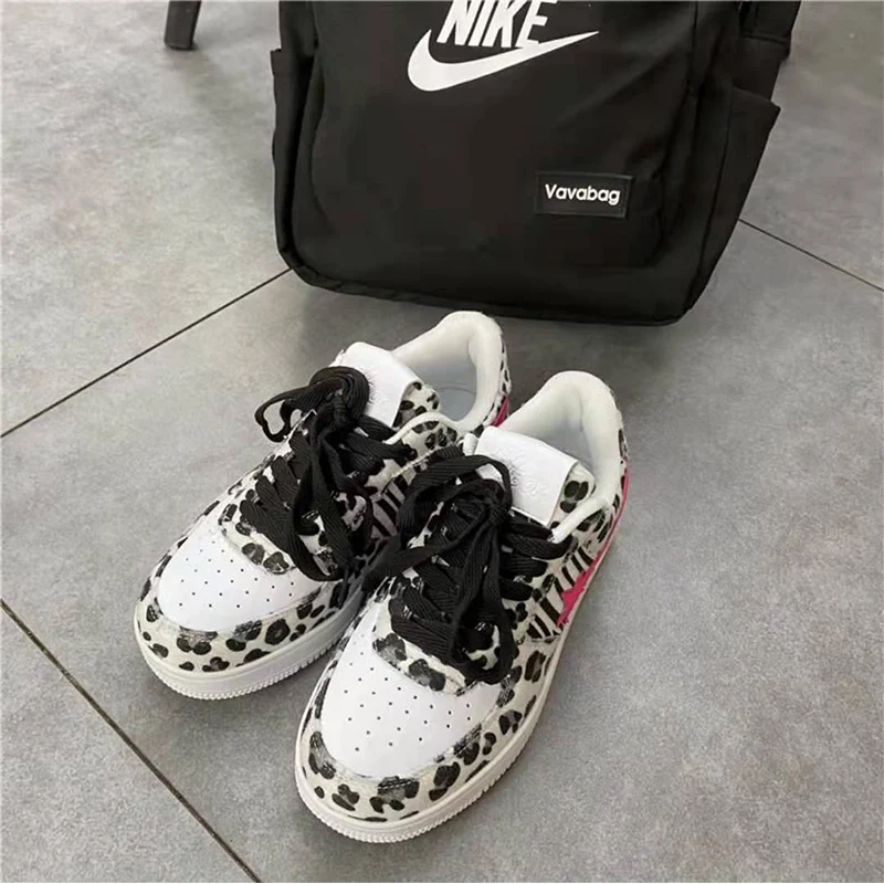 

Leopard Women's Sports Shoes Student Casual Flat Shoes Fashion All-match Ladies Casual Shoes High Quality Brand Women's Shoes