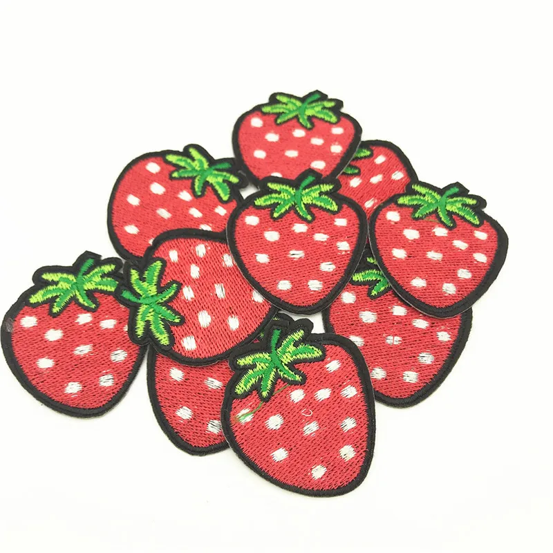 

100 шт оптом 6,0*4,5 см фрукты Клубника патчи железная вышитая наклейка аппликация Железо на патч Швейные наклейки