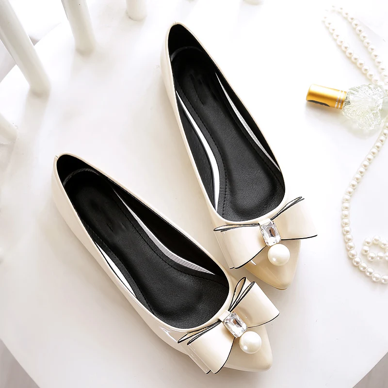 

SNURULAN 2019 Fashion Flat Ballet Flats Comfortable Women Princess Shoes Casual Crystal Pumps Women Flat Shoes With Pearls