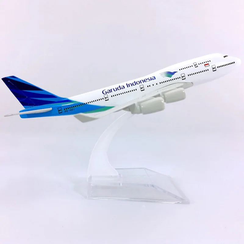 16 см 1:400 B747 400 модель Гаруда Индонезия авиакомпаний С недрагоценных металлов