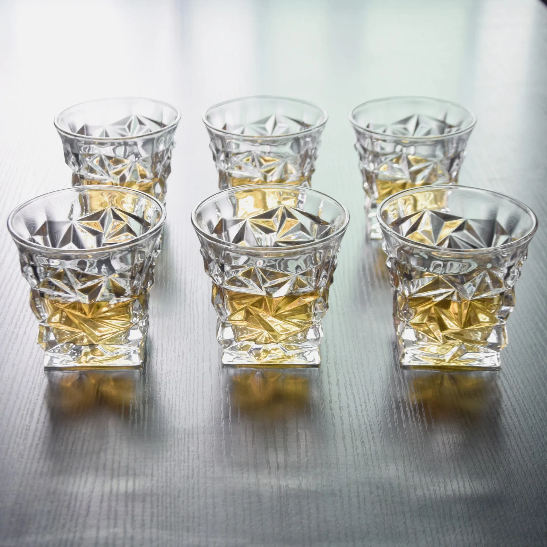 

Set of 2-320ml Clear Crystal Whiskey Glass Glassware for Whiskey Beer Drinking Cup Wine Glass