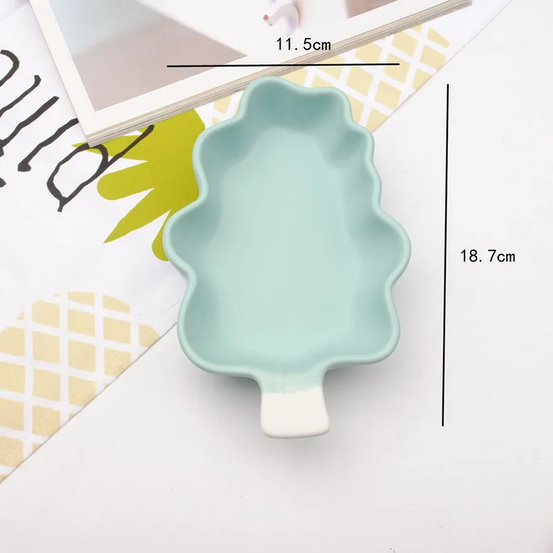 Nordic Style Salad Fruit Dish Bake Tool Christmas Tree Baking Porcelain Bowl Children Cartoon Ceramic Tableware Roasted Snacks |