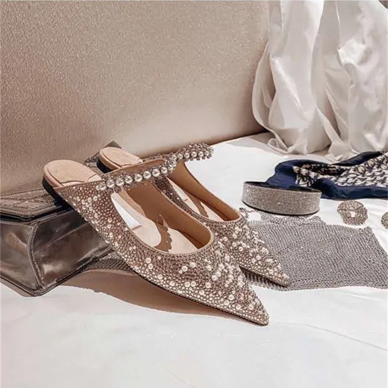 

2021 Ladies New Pointed Rhinestone Pearl Shiny Slippers Wear One-line Mules