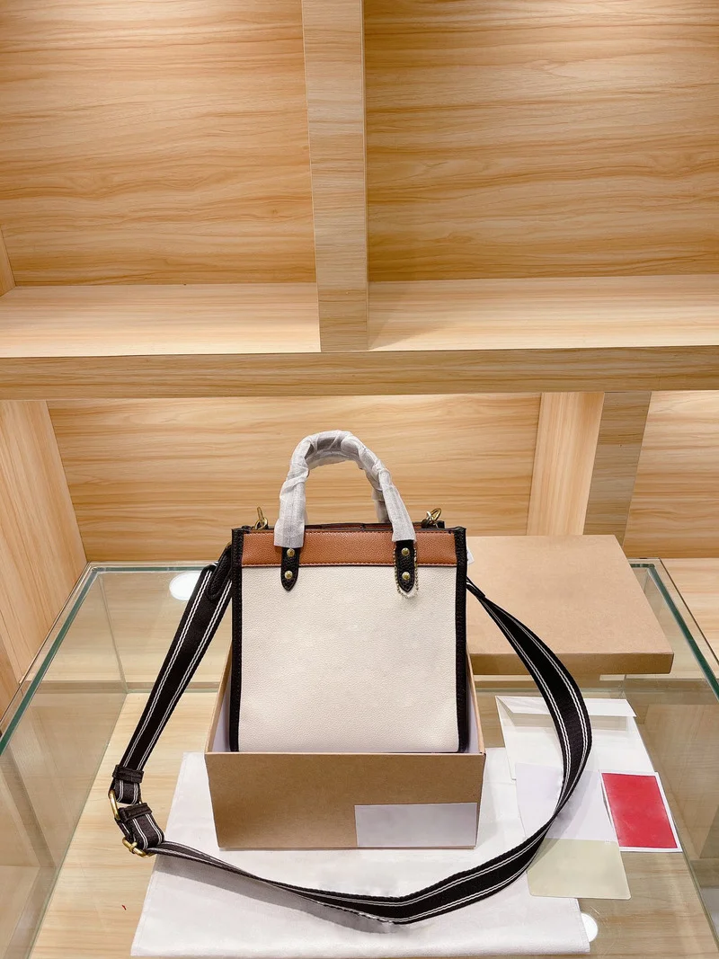 

100700 701 2021New fashion shopping bag for women One shoulder straddle handbag