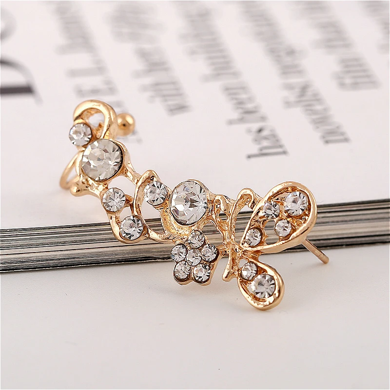 

Aesthetic Crystal Butterfly Ear Cuff Earrings For Women Gold Color Luxury Clip On Earrings Jewelry Piercing Right Ear 1pcs