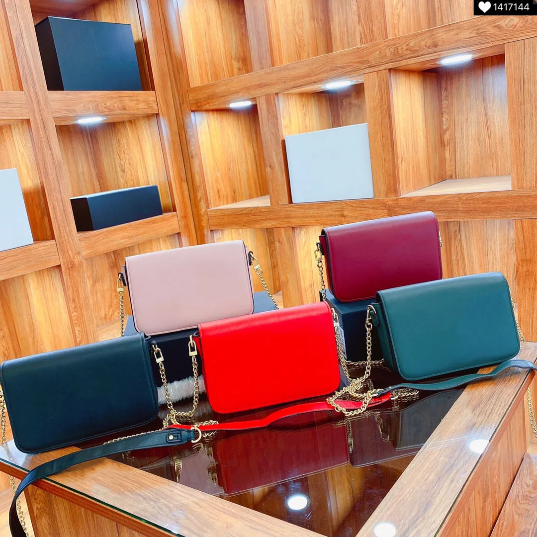 

100321 2021New chain One Shoulder Messenger Bag fashionable small square bag