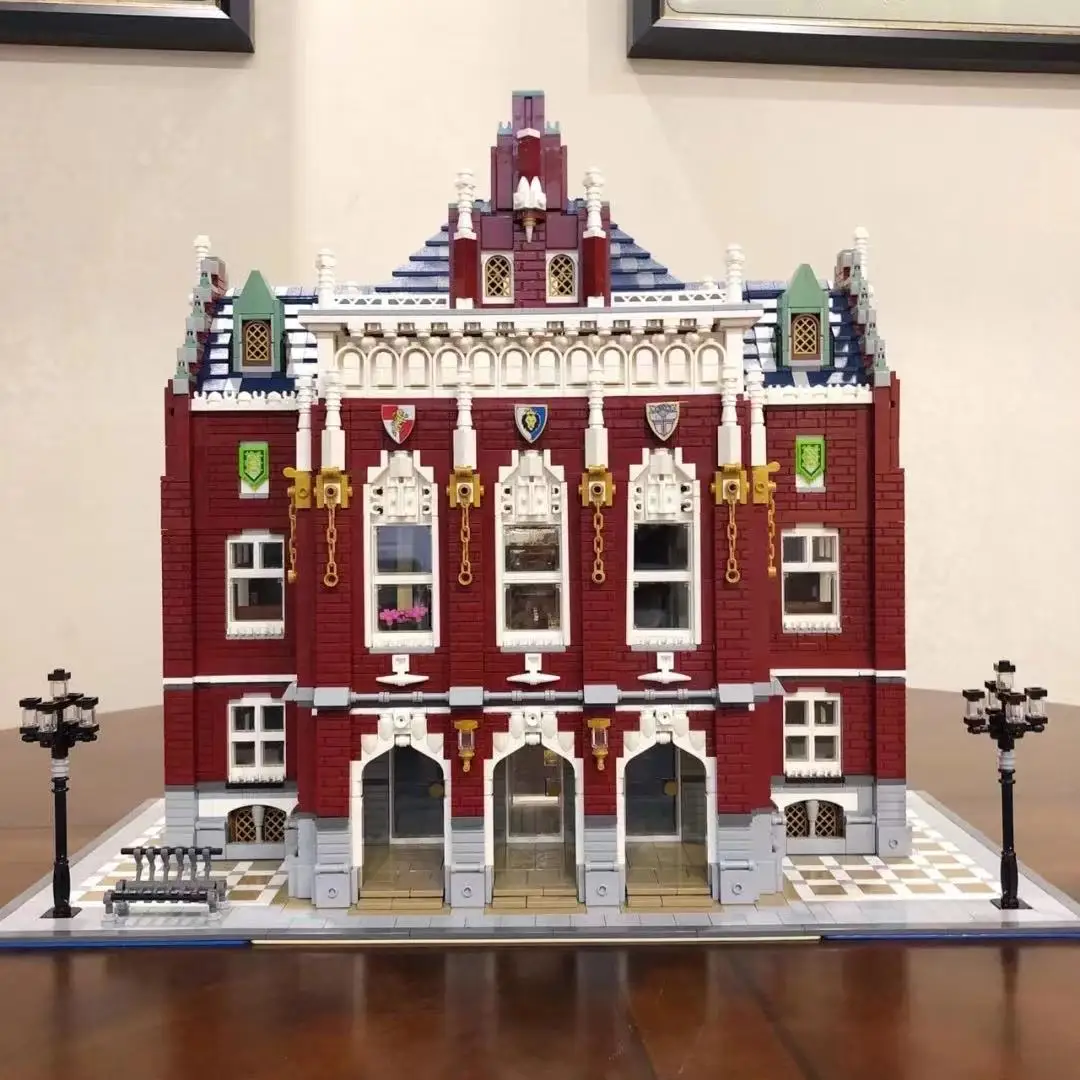 

Modular Buildings City Streetview brickAtive The University Red Bricks MOC Model Blocks Brick Toys for Boy Children Gift