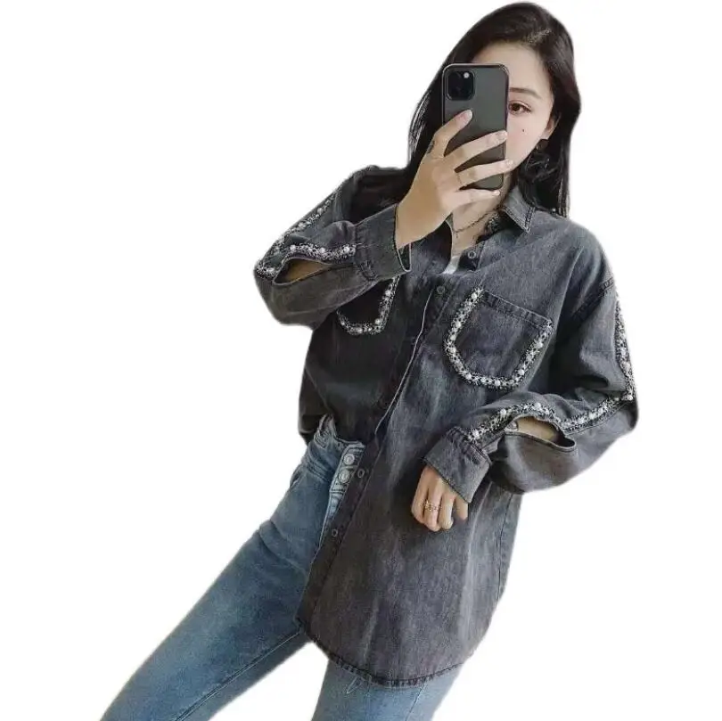 

2021 Autumn New Pearl Beaded Loose Length Denim Shirt for Women Long Sleeve Jeans Shirts Ladies Blue Casual Jean Blouses Femme