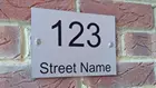 Дверной знак из матового алюминия, знак на дом надпись, номер двери и название улицы, внешние номера домов