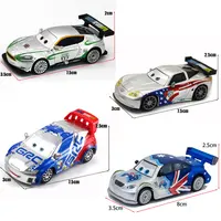 Тачки из «Тачек», раскрашенные в цвета национальных флагов. Русский вариант тоже имеется.#4