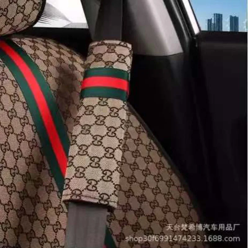 

Seat belt cover