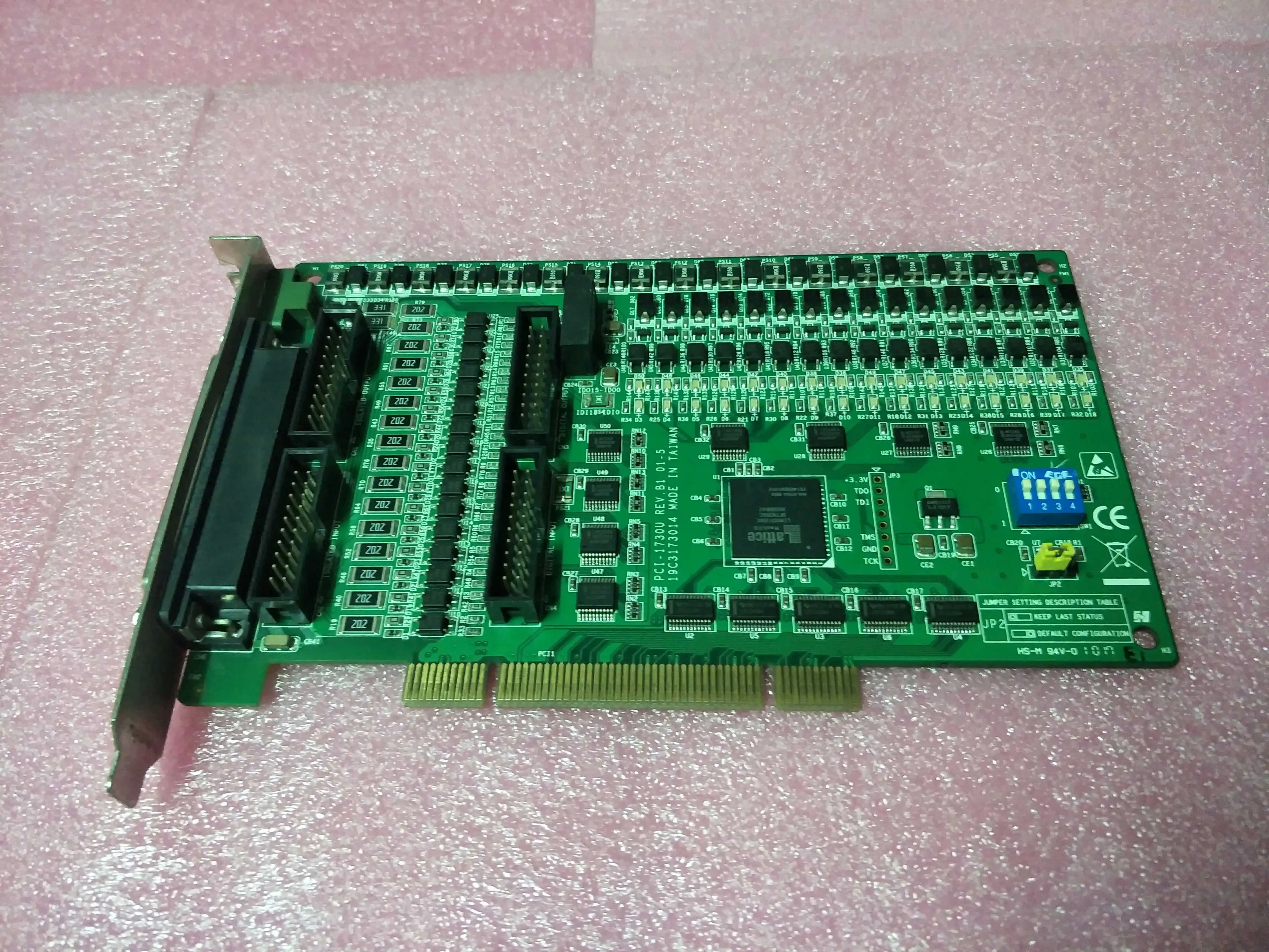 Оригинальный демонтаж PCI 1730U 32 полосная изоляция цифрового количества Входная и выходная карта 90% новая