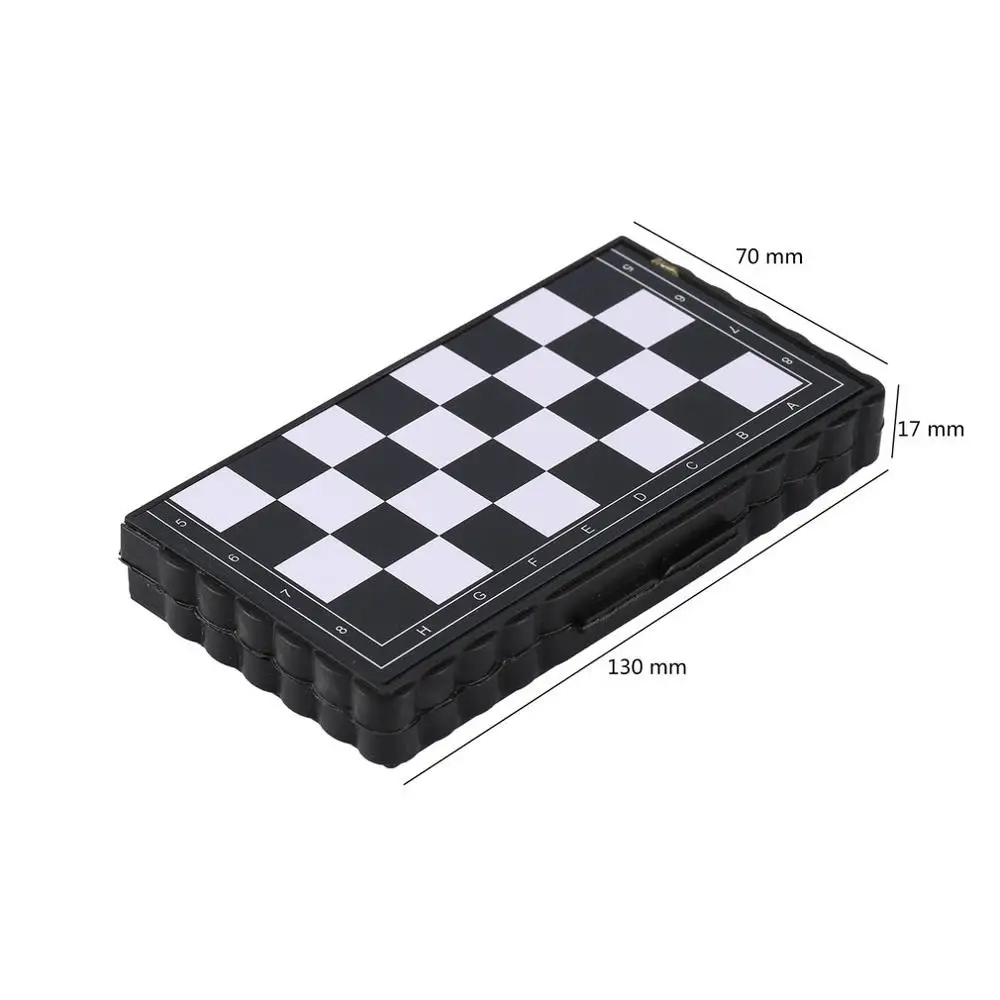 

Portable Folding Magnetic Pocket Plastic Chess Chess Entertainment For Party