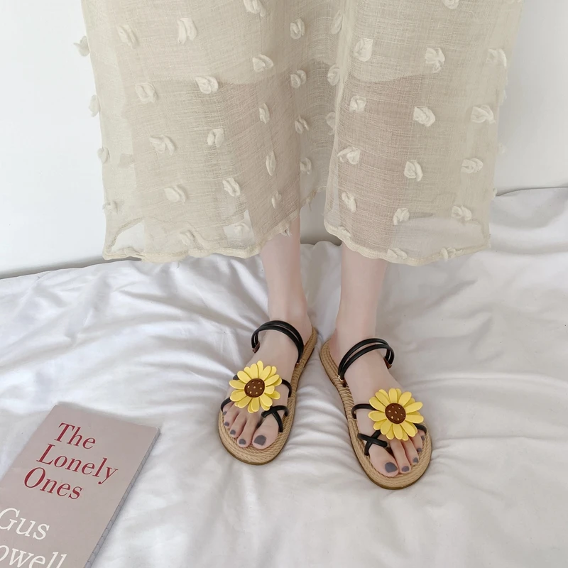 

PAMANNI Bohemian Sandals Women Low Heel Thin Strap Rubber Non-slip Outside Slippers Ladies Sandals Women