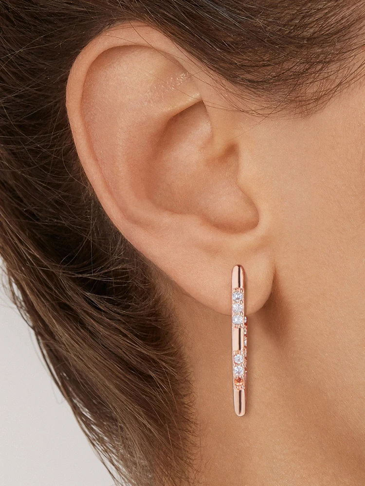 

INALIS New Fashion Stud Earrings Hot Luxury V Shape Golden/Silver Plated Cubic Zirconia For Women Jewelry Girl Jewelry Earrings