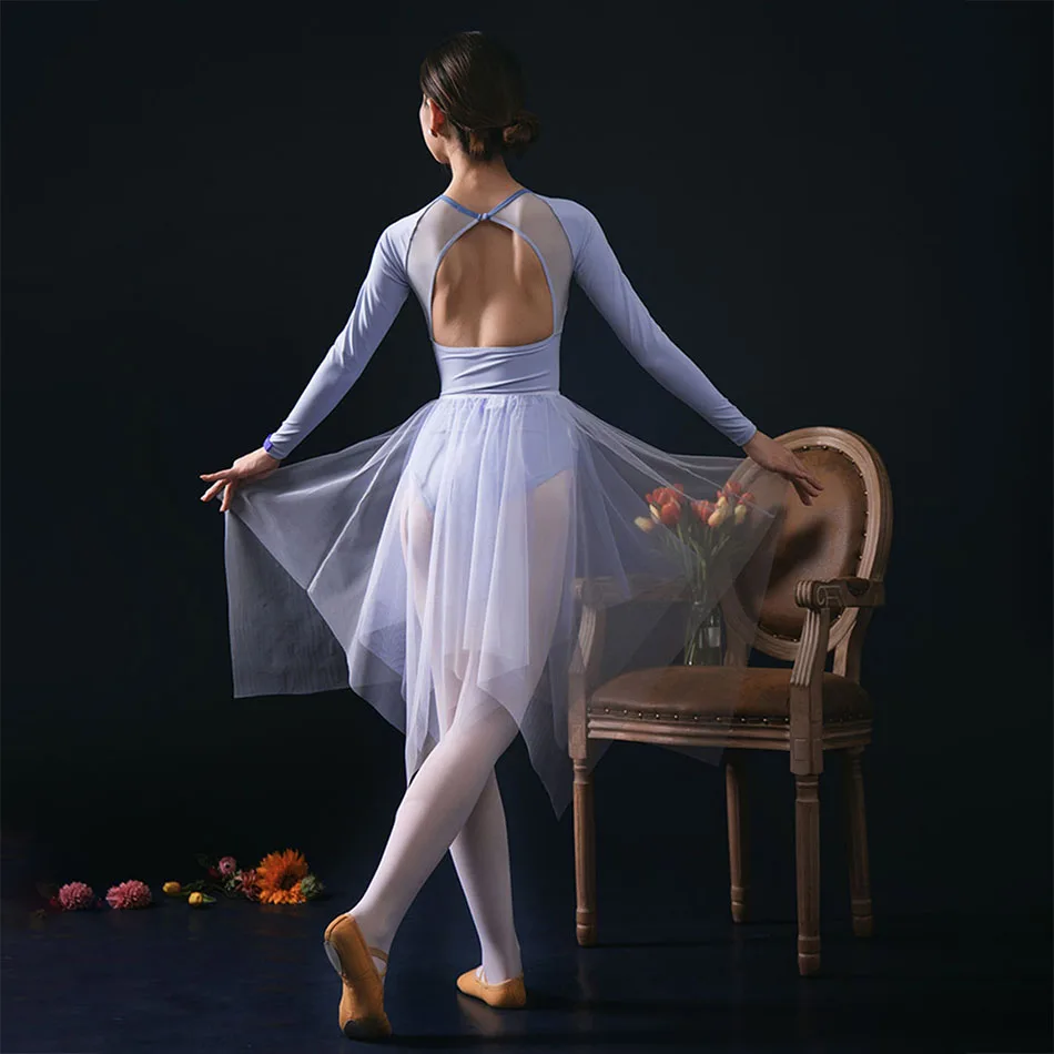 Женское боди с длинным рукавом и открытой спиной составного кроя | Тематическая