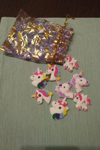 8 шт./лот милые единороги из ПВХ карандаш Топпер соломенные Подвески шапочки для