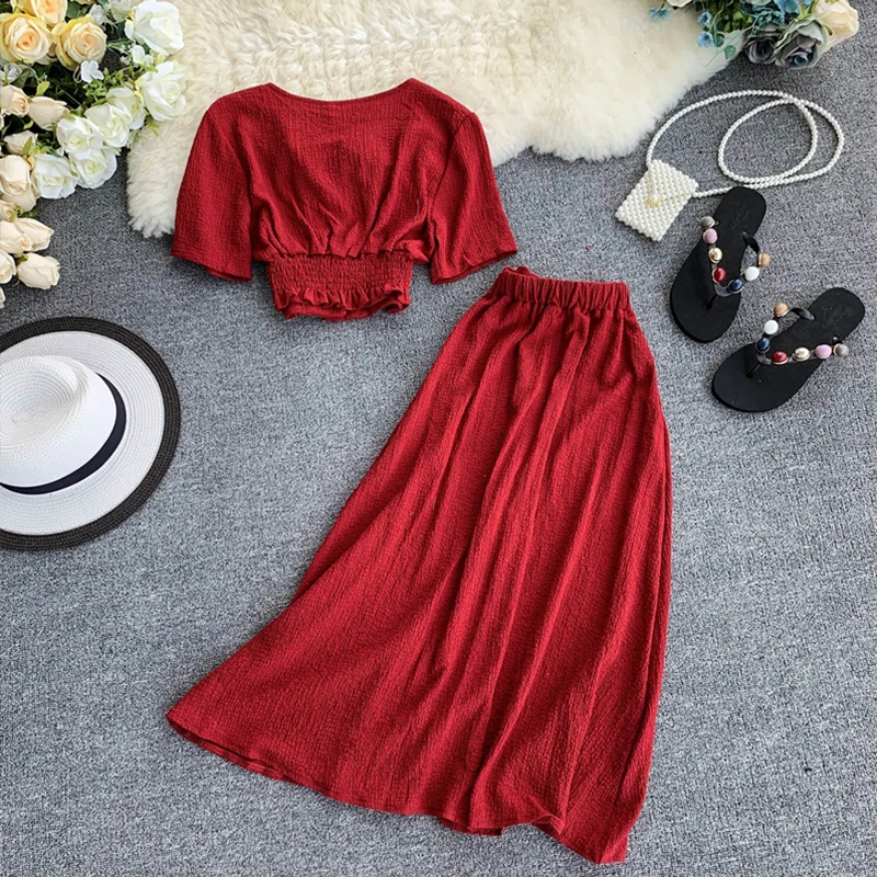 Женский комплект из двух предметов с V образным вырезом и коротким рукавом| |