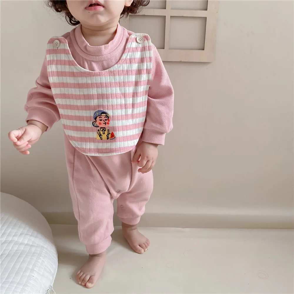 

INS spring and autumn long-sleeved baby loose casual one-piece baby plaid embroidery villain bib with sweater long romper