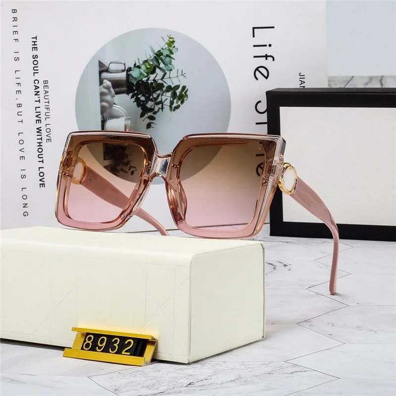 

2021 New Retro Square Sunglasses Woman Pink Gradient Luxury Brand Design Sunglasses Fashion Glasses Original UV400 Oculos De Sol