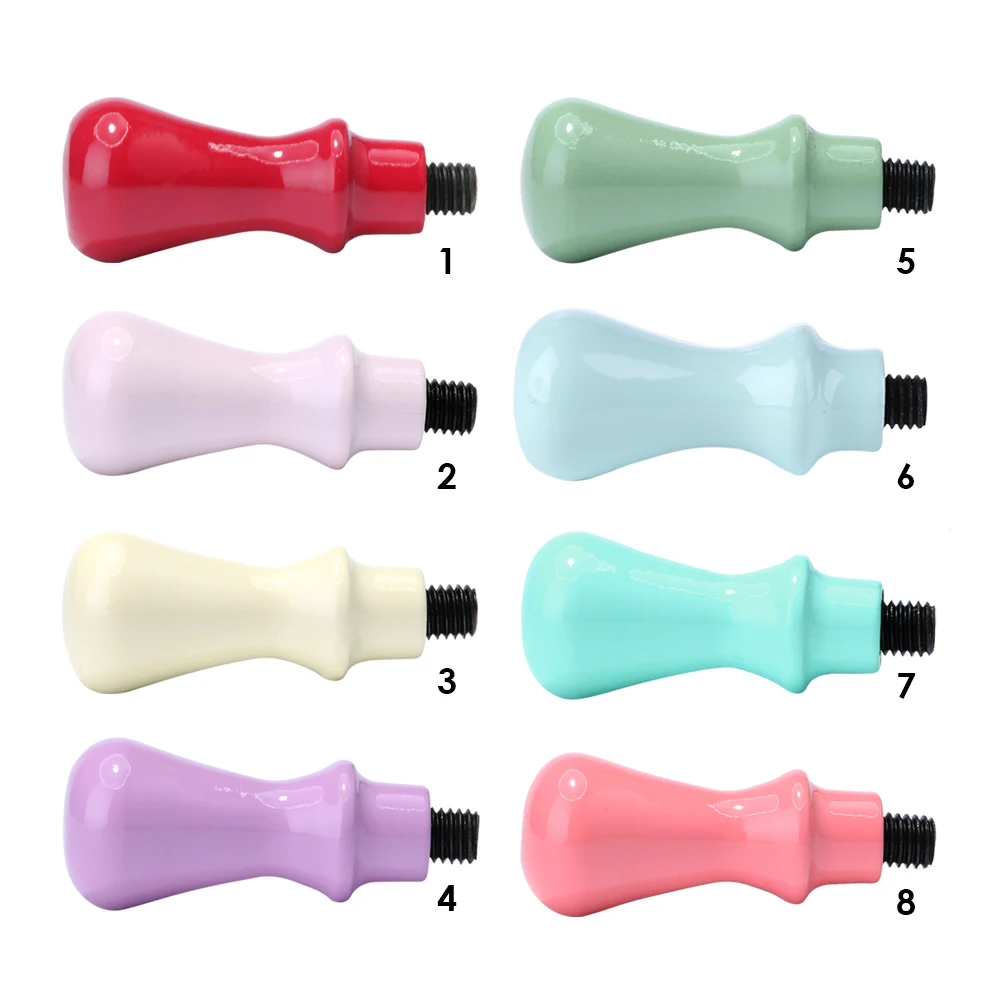 Штамп с деревянной ручкой и воском в стиле ретро | Дом сад