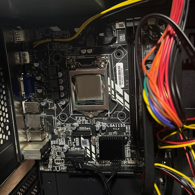 Материнская плата LGA1155 H61 Intel Core i7 i5 i3 Pentium Celeron 4 SATA M-ATX десктопная материнская с