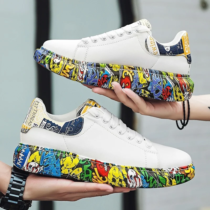 

New Graffiti Skateboarding Shoes Women Thick Sole White Sneakers Men Cushioning Camouflage Footwear Non-Slip Low Top Zapatos