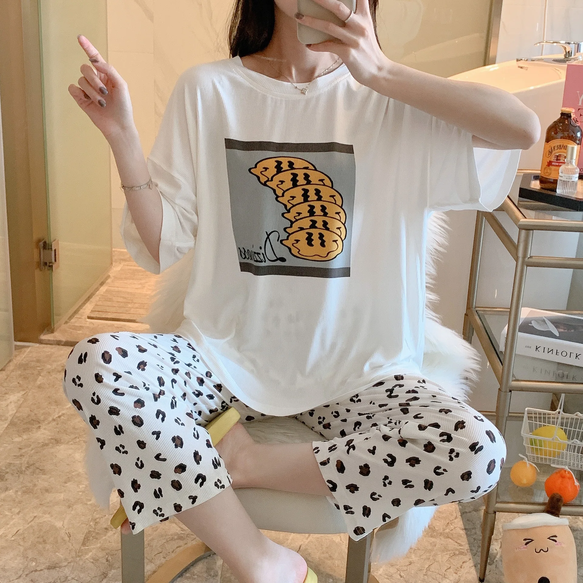 

Women's Sleep & Lounge