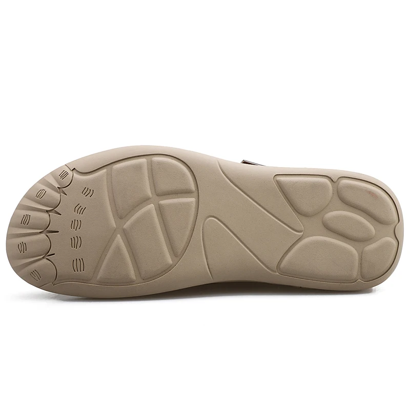 

New Men Casual Soft Sandals Genuine Leather Canvas Men's Shoes Summer Breathable Hollow Out Man Loafers Fashion Luxury Sandals