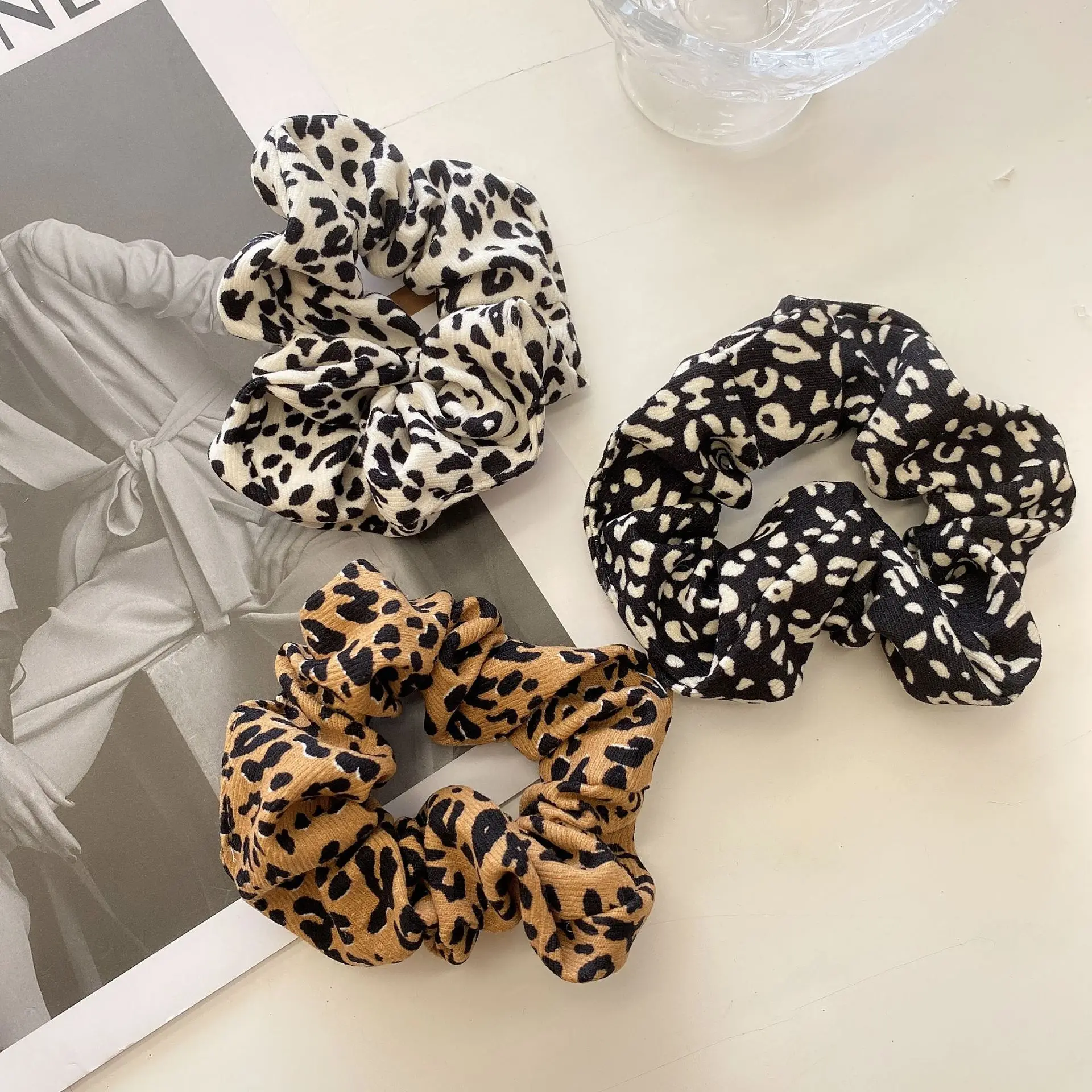 

Vintage Leopard Scrunchies Dot Print INS Elastic Hair Bands Intestine Hair Ties for Ponytail Holder Women Girls Hair Accessories