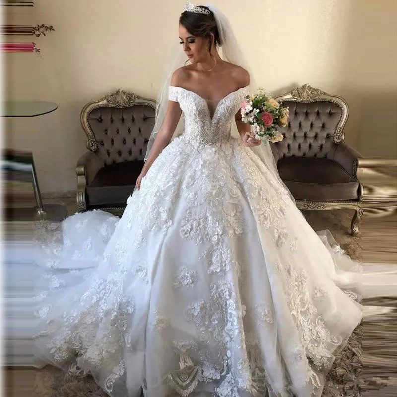 

3D Floral Appliqued Lace 2020 Wedding Dresses Off The Shoulder Bridal Gown A Line Court Train Wedding Dress Robes De Mariée