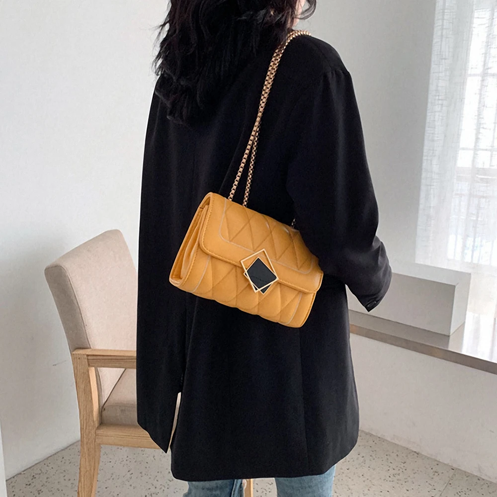 

Fashion Messenger Bags Female Shoulder Bags PU Leather Lock Chain Handbag Black White Yellow Color Women Crossbody Bags