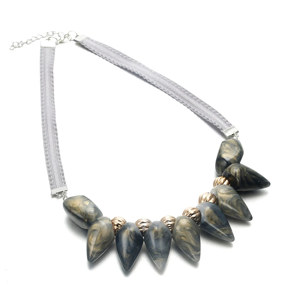 Подходящие ожерелья и кулоны женские