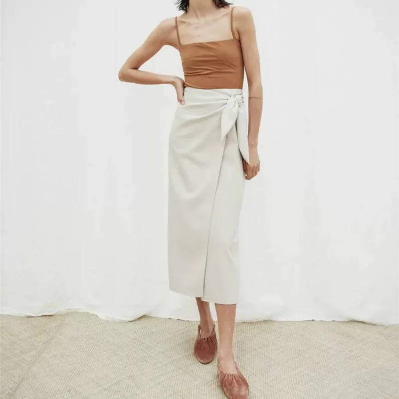 

2020 autumn and winter new solid color temperament skirt