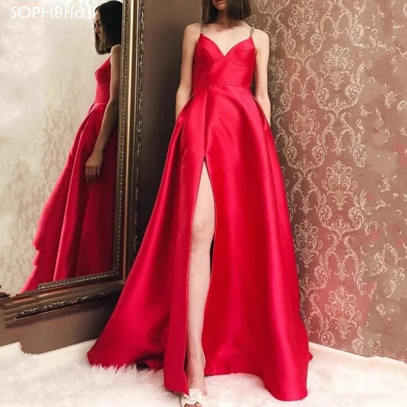 

New Arrival Spaghetti Strap V-neck Evening Dresses Dubai Arabic Prom Dresses Formal Party Gown Robe de Soiree Vestidos de Fiesta
