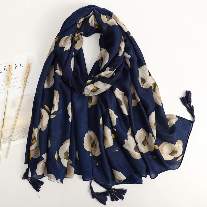 

2022 Fashion Luxury Brand Retro Floral Tassel Viscose Shawl Scarf Lady High Quality Wrap Pashmina Stole Bufandas Muslim Hijab