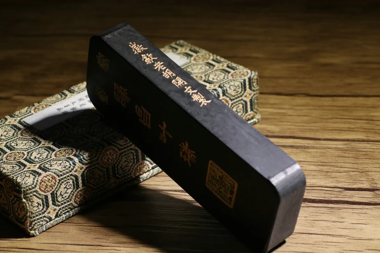 Китайские традиционные чернильные палочки Sumi e одноцветные чернила Anhui Old Hukaiwen