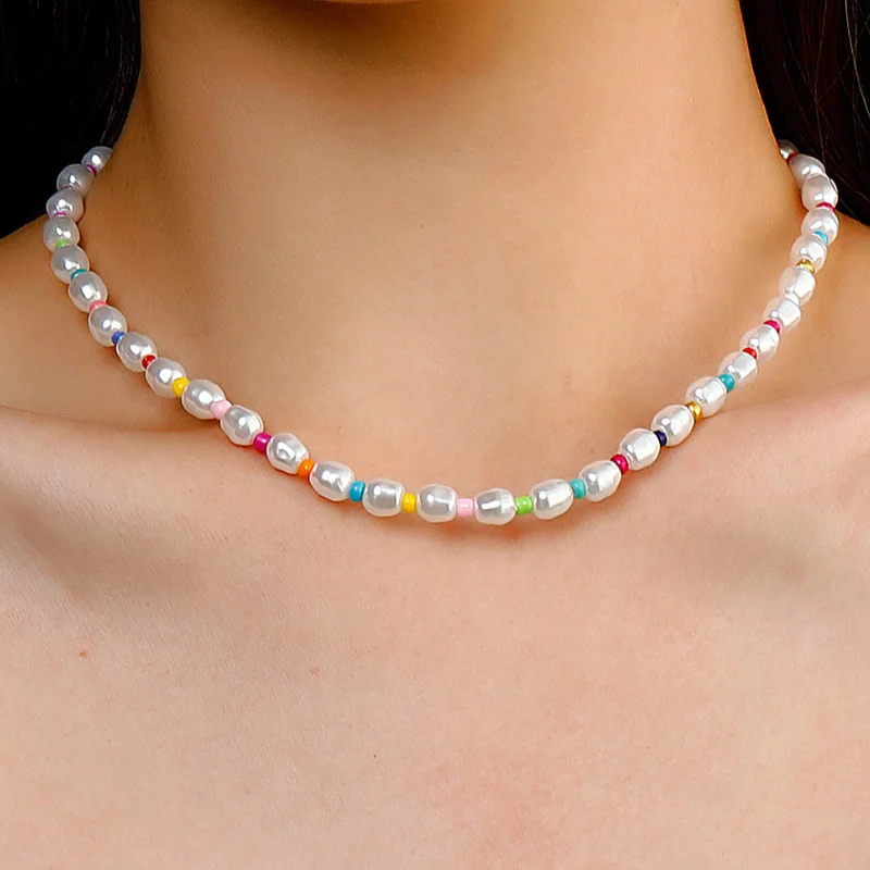 

2021 New Bohemian Handmade Multicolor Beaded Clavicle Chain Necklace Fashion Creative Hot-selling Beaded Lady Necklace