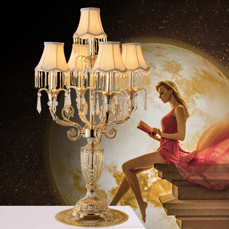 Декор для ресторана Настольный светильник с золотым кристаллом светодиодные
