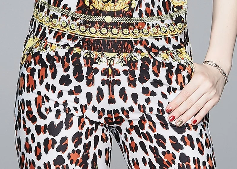 

High Quality 2020 summer Designer Runway Women's Short Sleeve Leopard Print Pullover Top +Ankle-Length Pant Two Pieces Set