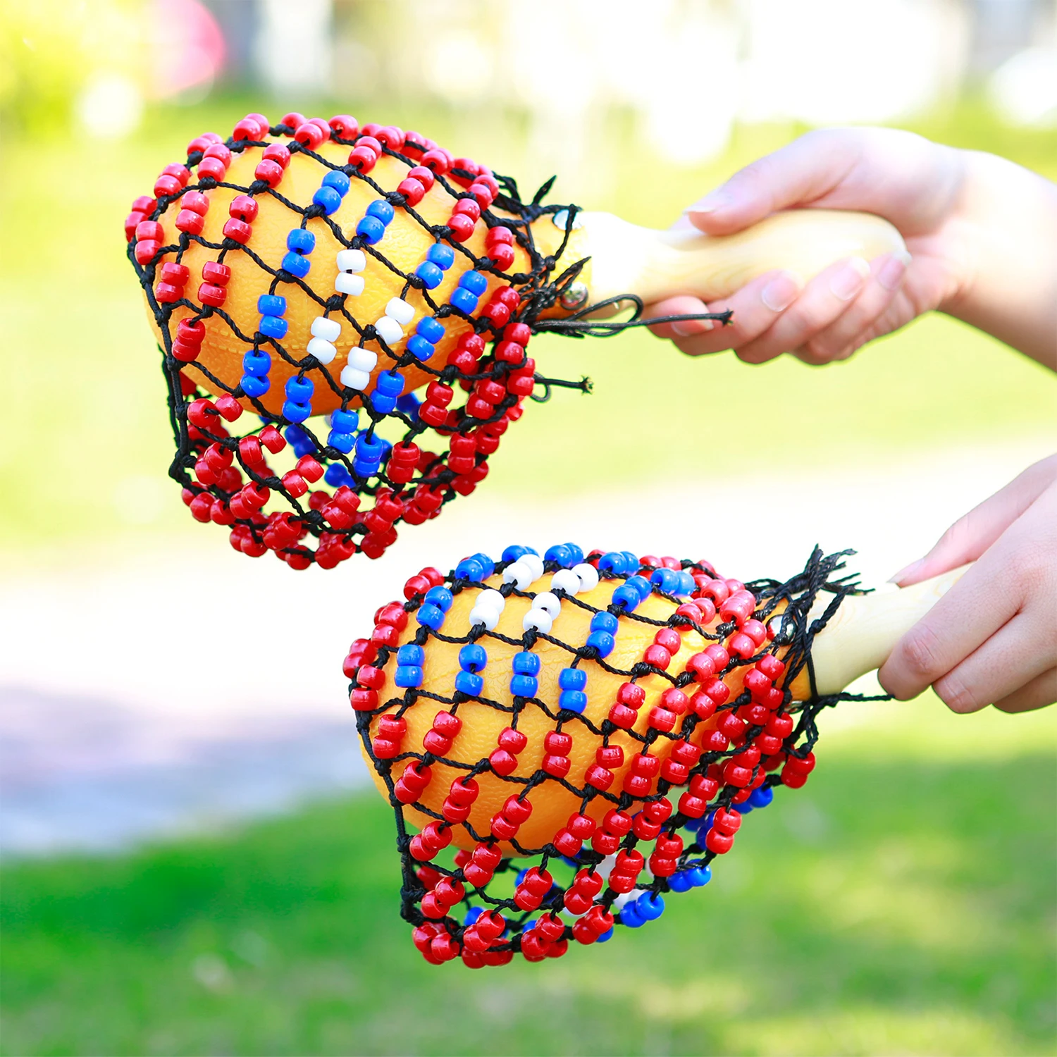 

Wooden Maracas Sand Hammer Percussion Instrument Party Favor Musical Toy with Coloured Beads Net for Kids Toddler