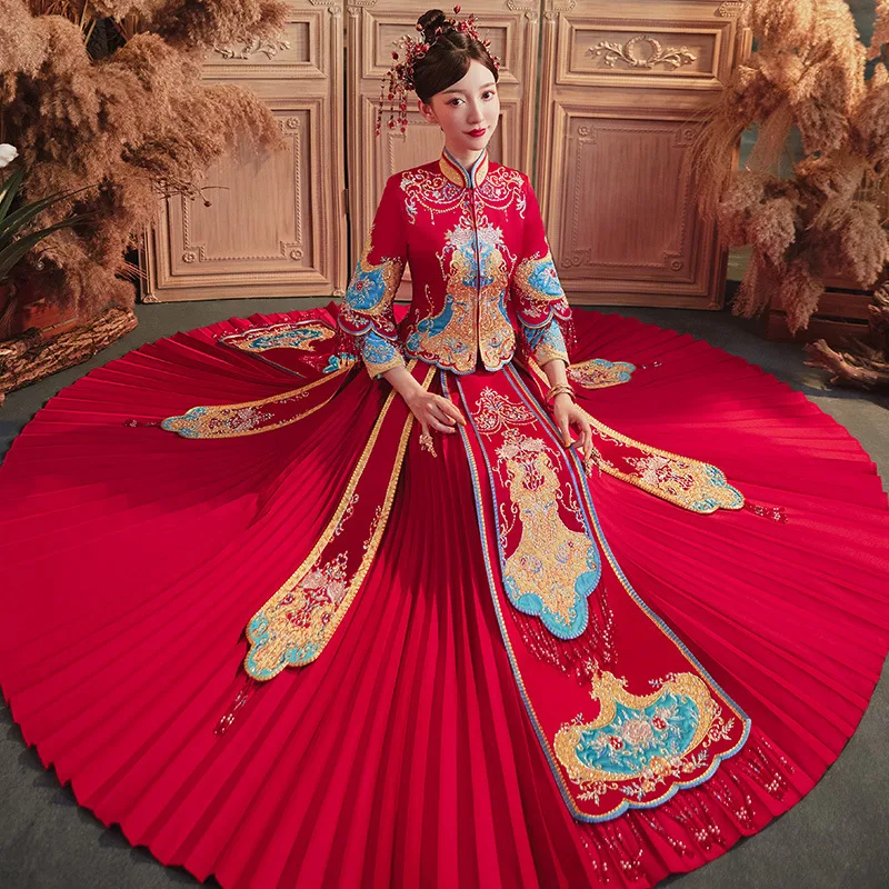 

Традиционное китайское свадебное платье с вышивкой и кисточками, платья в восточном стиле, китайская одежда, современный чонсам, красный Ци...