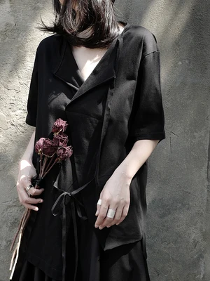 

Women Black Hem Vent Irregular Stitch Big Size T-shirt New V-Neck Half Sleeve Fashion Tide Spring Summer 2020 1W294