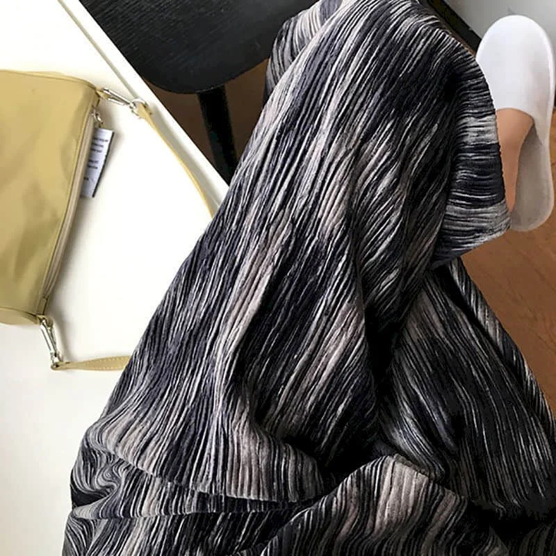 

Korean thickened corduroy pants tie-dye girl autumn and winter loose straight casual slimming wild striped wide-leg pants women