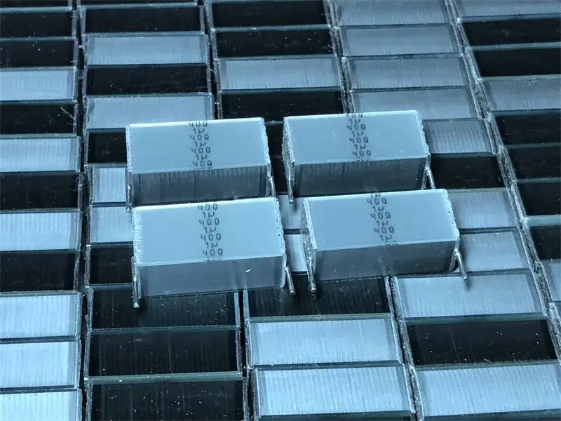 Электролитический конденсатор B32563-j6105-k 1uf400v с многослойным делением частоты |