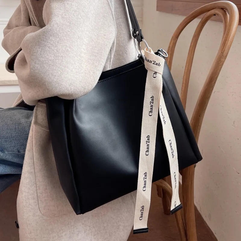 

Casual Black Tote Bags 2021 Women's Brand Handbag Soft Leather Shoulder Messenger Bag Lady Big Solid Color Crossbody Shopper Bag