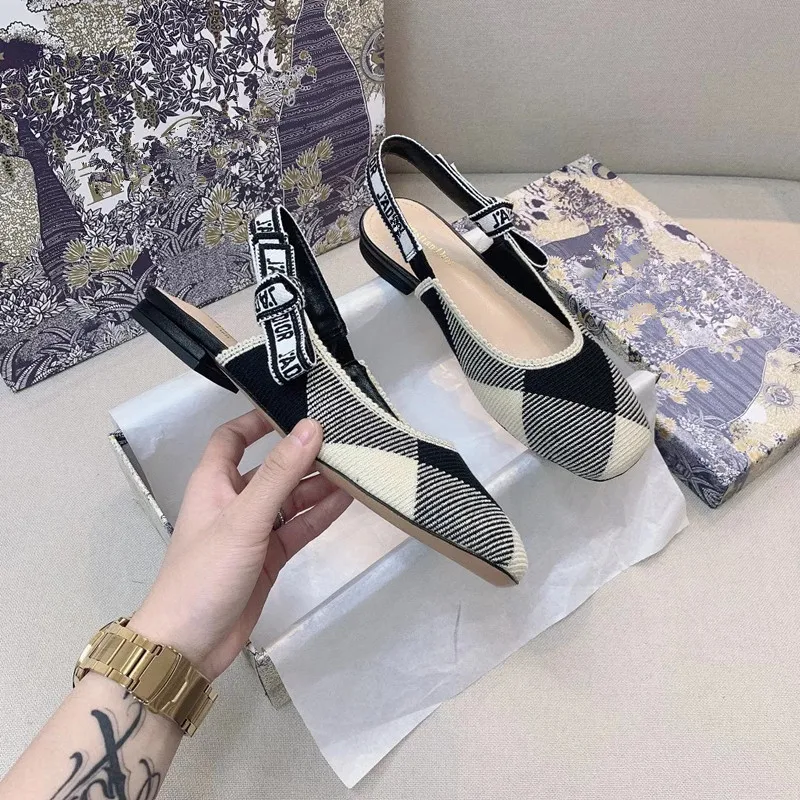 

New Embroidered Square Toe Sandals Women 2021 Spring Bow Letter Hollow Flat Shoes Banquet High-heeled Fashion Sandals Women