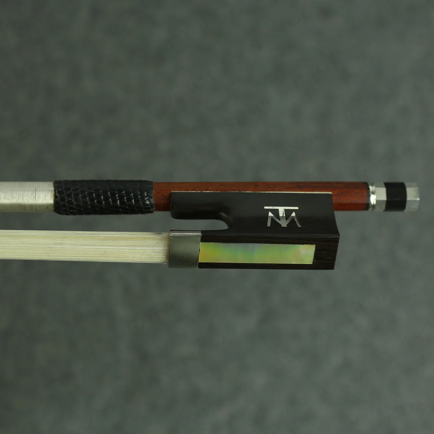 4/4 MASTER FINE Pernambuco Скрипка Лук сильный и стабильный редкий быстрый ответ