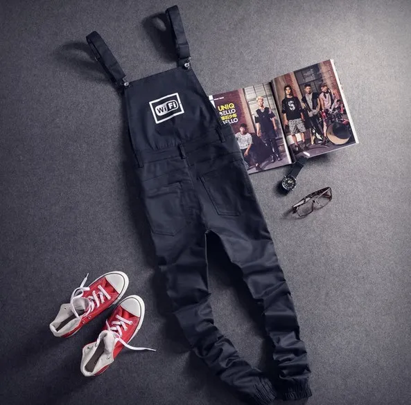 Мужские черные брюки карго с буквенным принтом нагрудник печатным рисунком