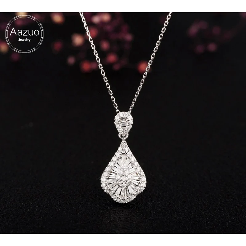 Ожерелье Aazuo из 18 каратного белого золота с бриллиантами в виде капли воды для